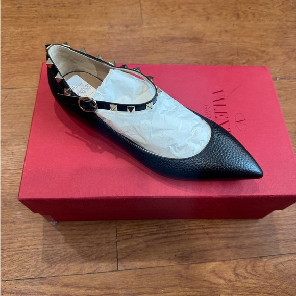 Black Studded Women's Flats - Picture 6 of 9